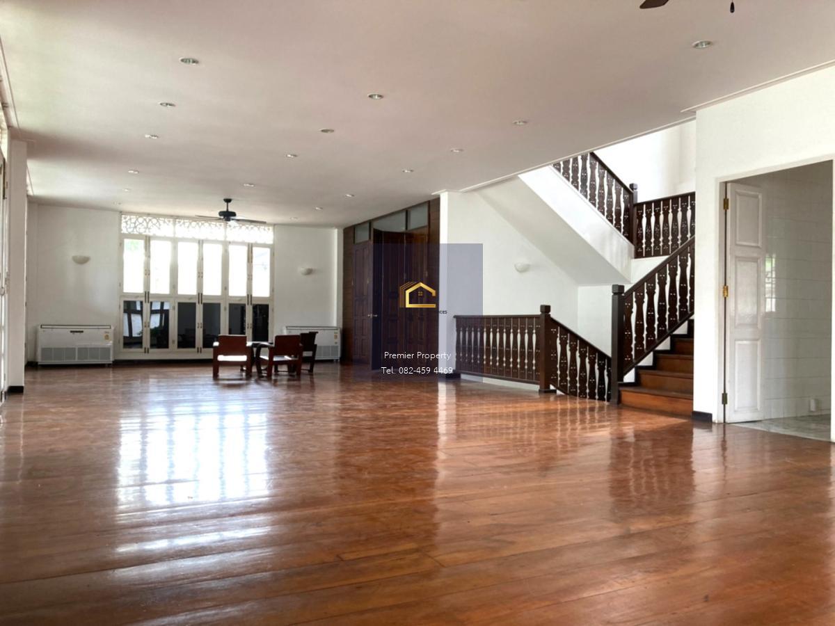 บ้านเดี่ยวสไตล์ Tropical Colonial 5 ห้องนอน พร้อมสระว่ายน้ำส่วนตัว บรรยากาศรีสอร์ต ใจกลางสุขุมวิท 71