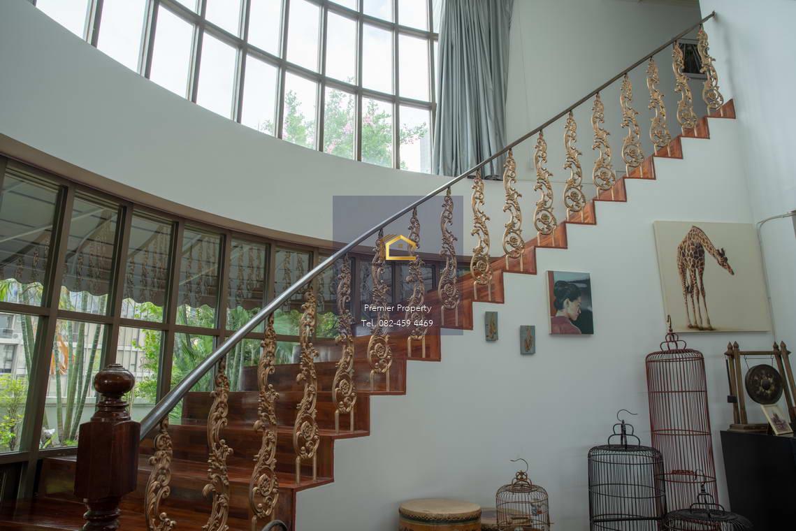 ปล่อยเช่าอพาร์ทเมนท์ 4 ห้องนอน Duplex พร้อมสวนส่วนตัว (Private Garden)